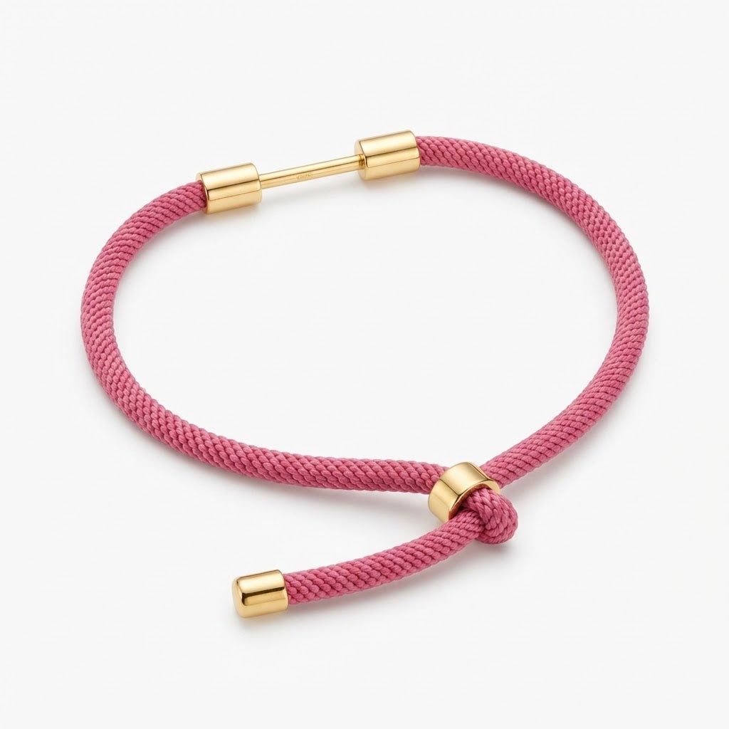 Bracciale Regolabile in Corda Intrecciata con Dettagli in Acciaio Inossidabile Dorato