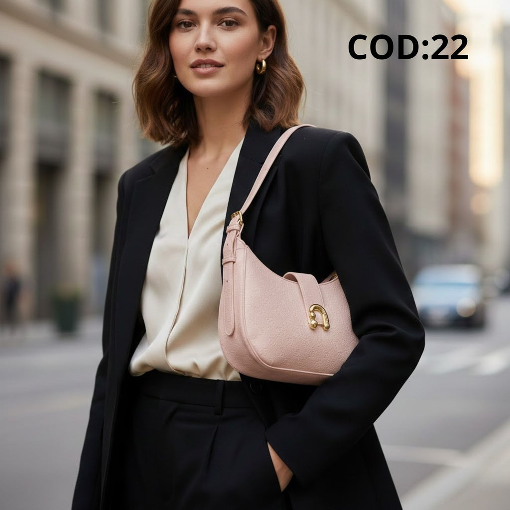Borsa a Spalla Charro a Mezzaluna con Fibbia Dorata – Rosa Cipria