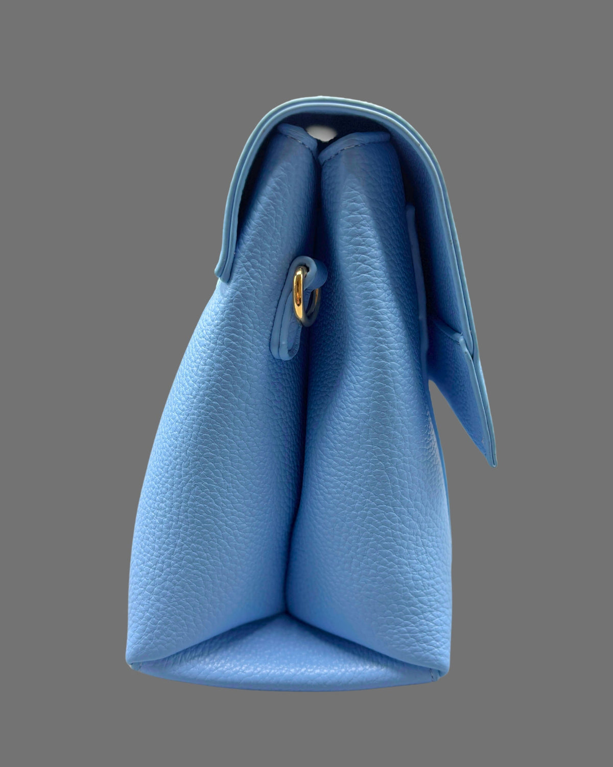 Borsa a Tracolla Coconuda Azzurro Pastello con Patta e Chiusura a Passante - Donna Italiana